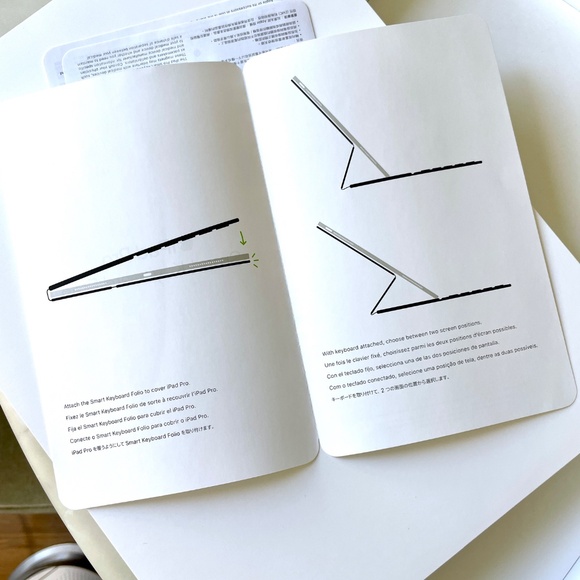 Apple IPad Pro Smart Keyboard Folio 12.9” 3rd Generation - Picture 14 of 16